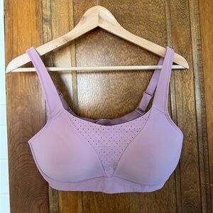 Lululemon 36D Run Times High Support Sports Bra with Clasp Cyber Violet / Pink